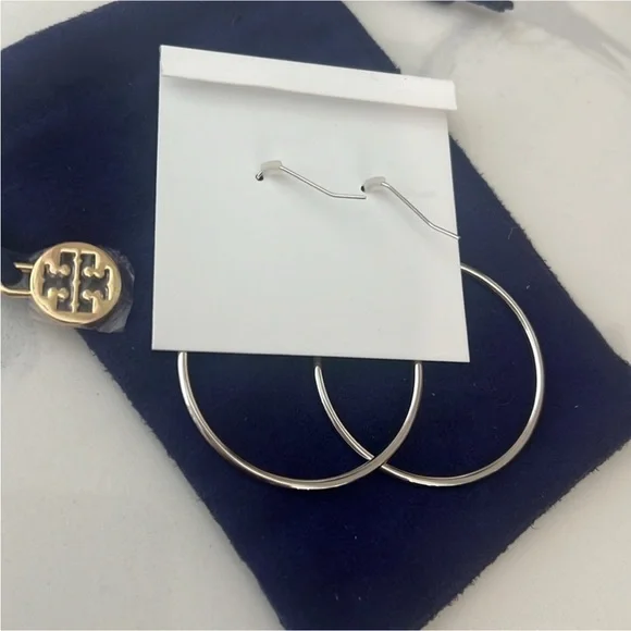 Tory Burch stacked-T Hoop - Picture 9 of 12